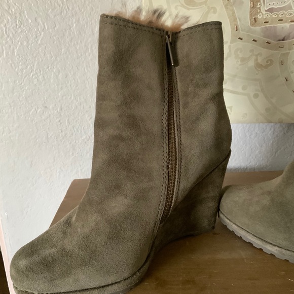 Calvin Klein Platform booties 7.5 - Picture 6 of 7